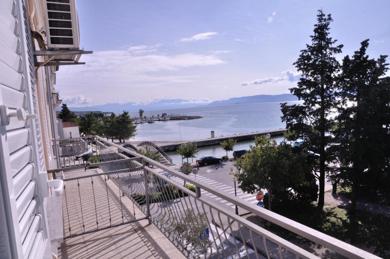 Paril Apartment Crikvenica Exterior photo